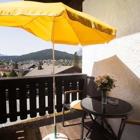 Foersterhaeusl * ゼーフェルト・イン・チロル